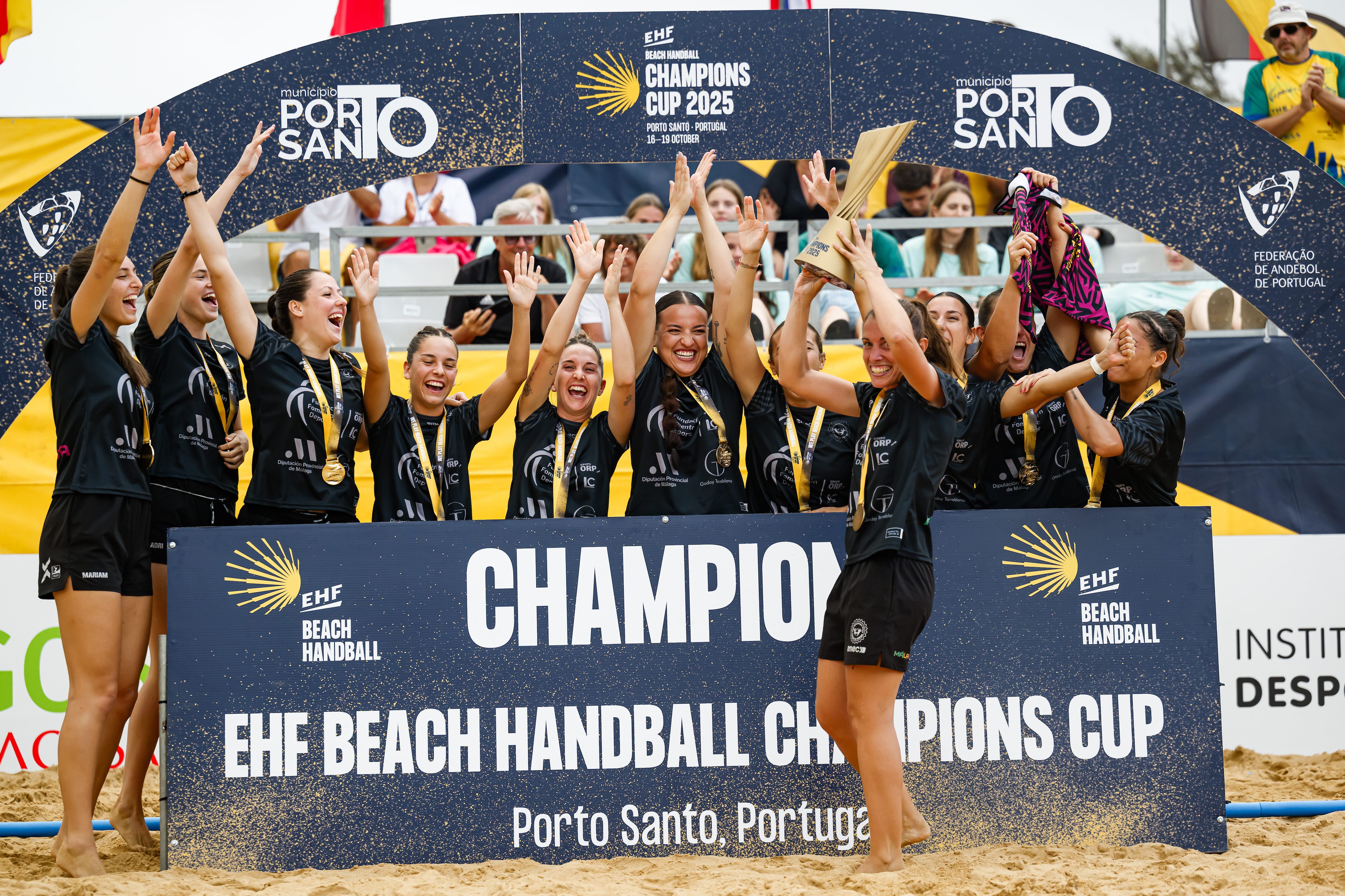 Málaga make history with maiden Champions Cup win