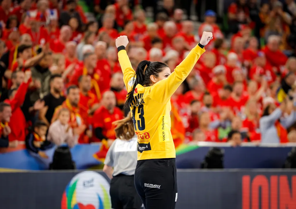 Montenegro win extra-time battle for bronze