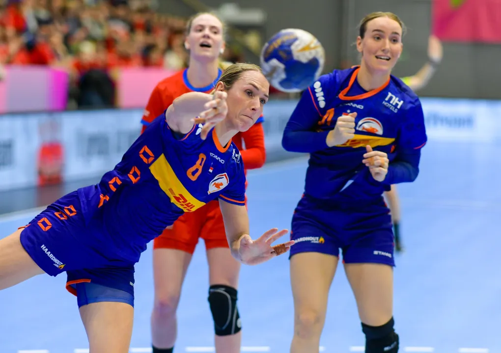 Five more teams can qualify as round 4 concludes