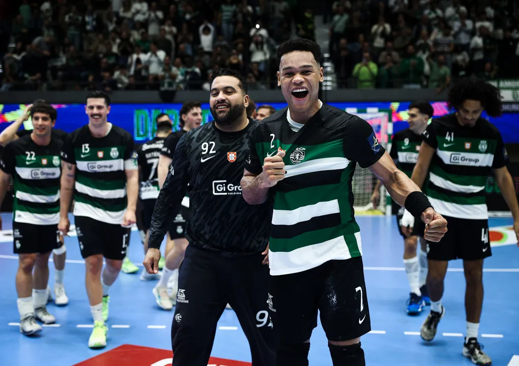 Perfect debut for two new coaches, Sporting defeat PSG