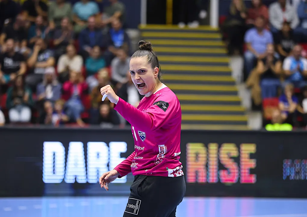 The Spin returns with guest Moreschi