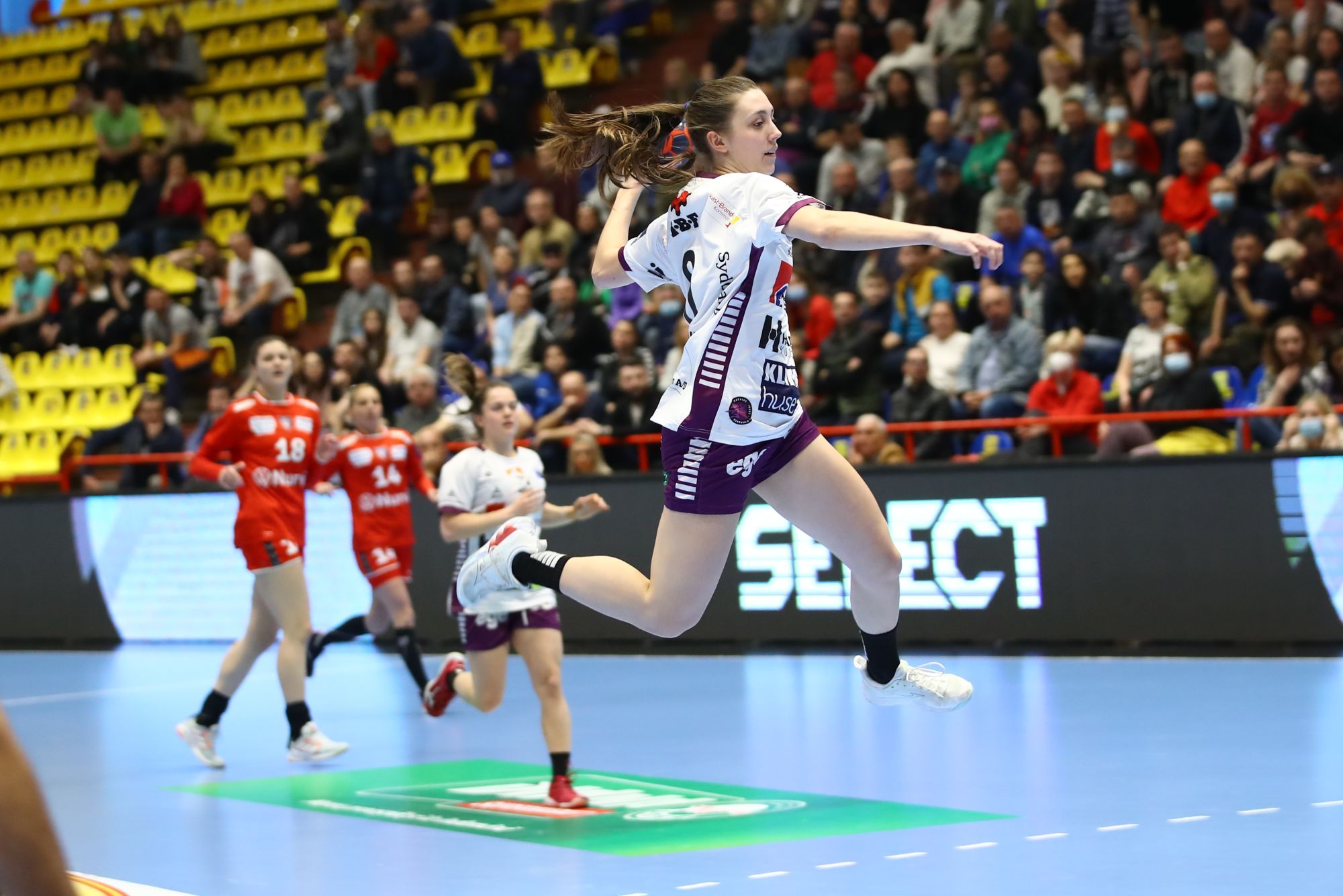 Herning-Ikast take big step towards EHF Finals Women