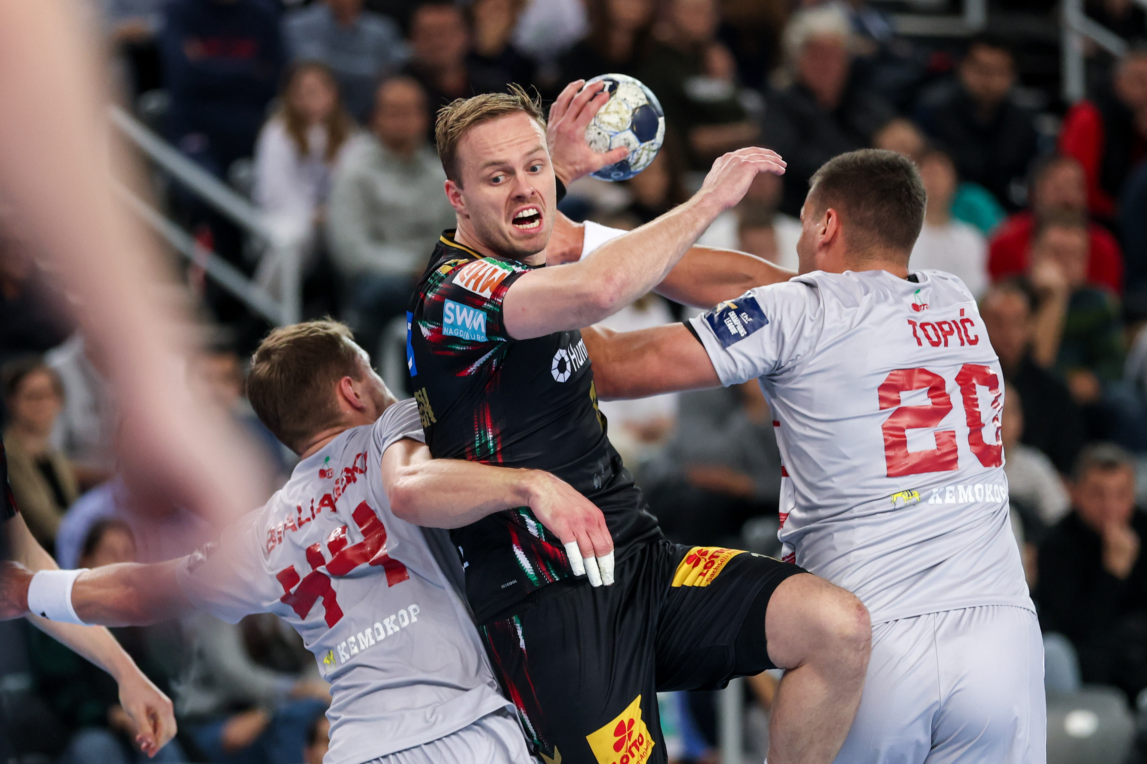 Barça resist Paris comeback in MOTW; Magdeburg still undefeated