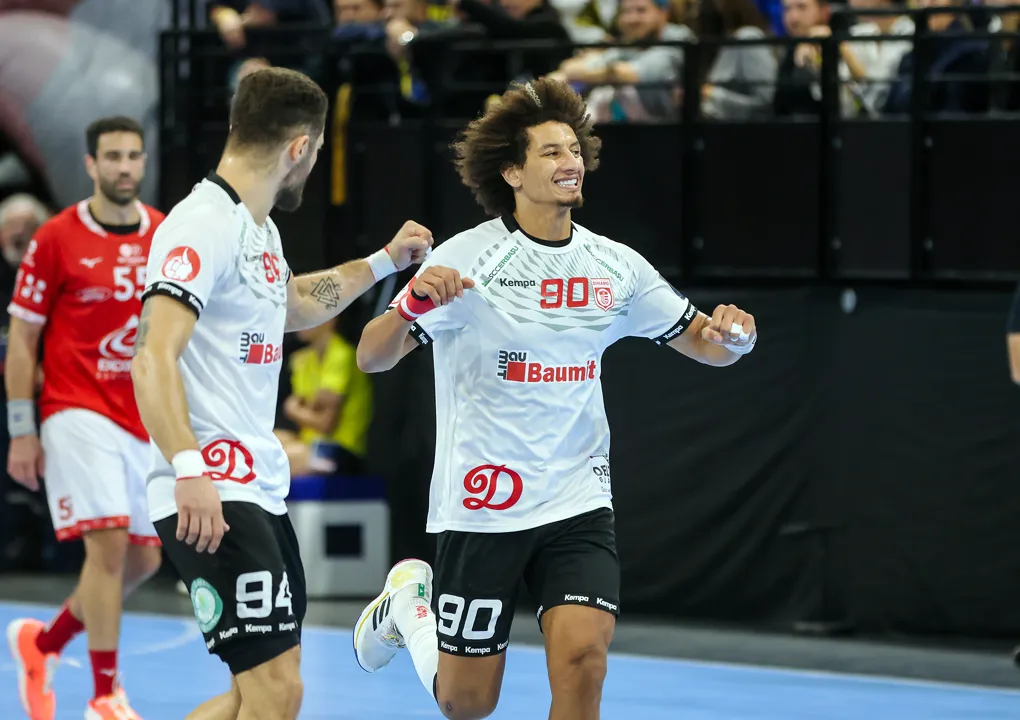 Day Review 2: Five teams get huge wins as two games go to the wire