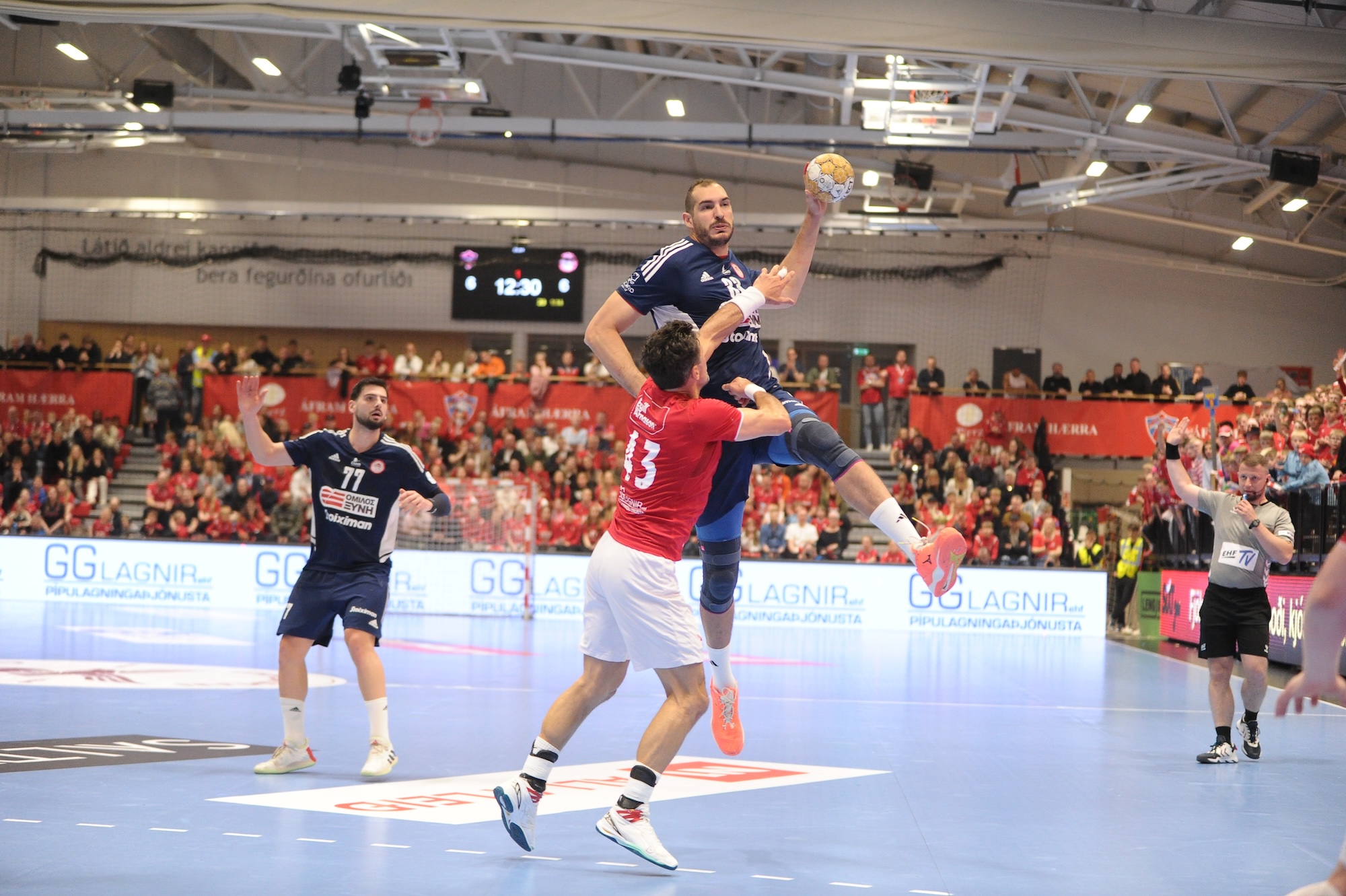 Olympiacos SFP and Valur fight for maiden European silverware