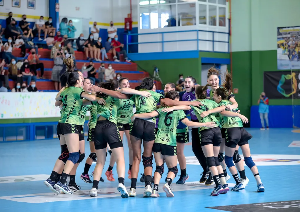 Three Spanish teams reach the quarter-finals