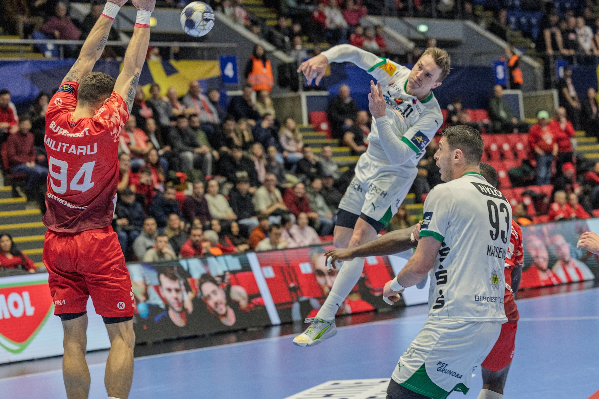 Füchse, Aalborg lock up quarter-final spots as Veszprém lose MOTW in Kielce