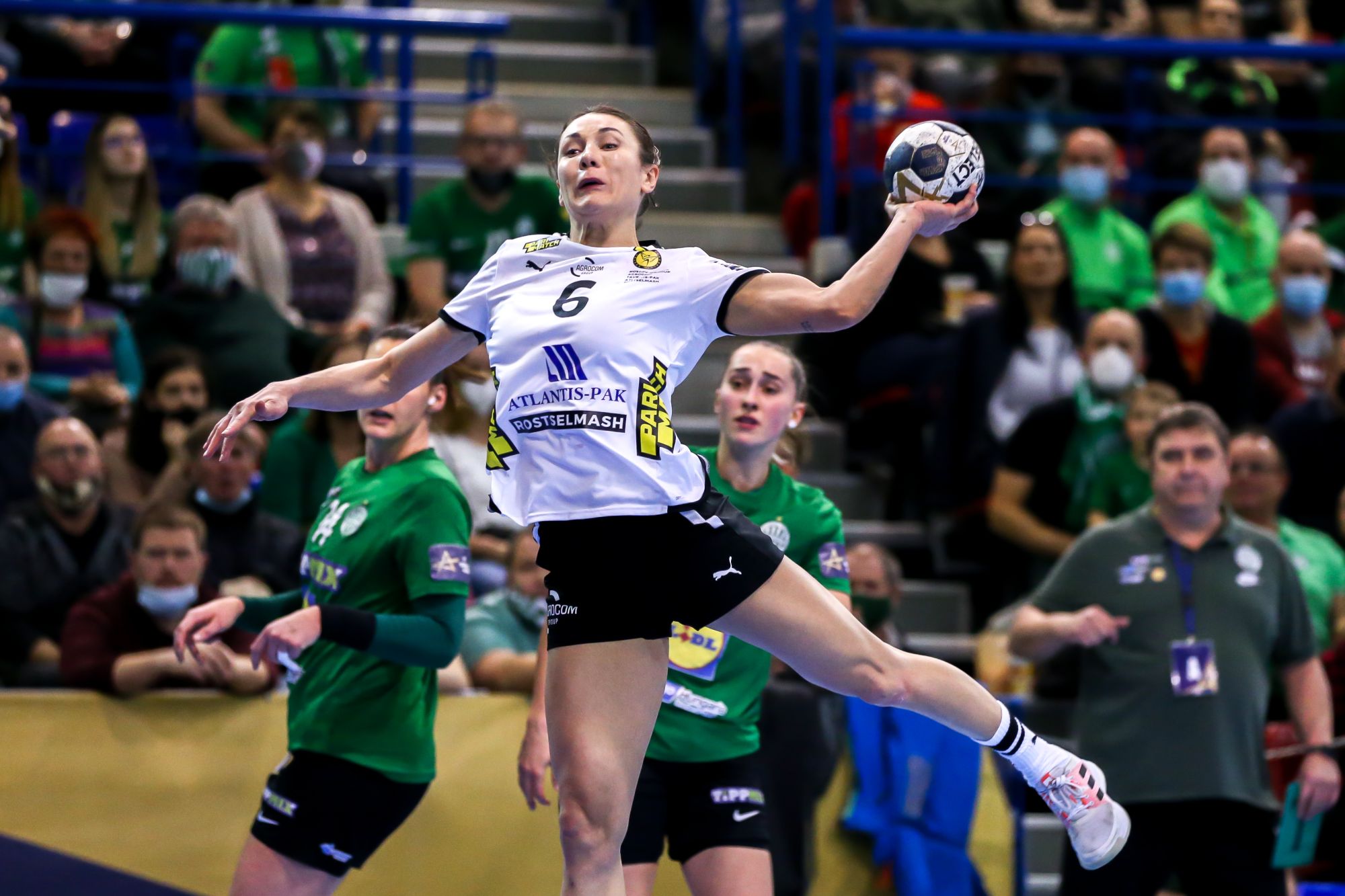 Two quarter-final spots to be decided in last round