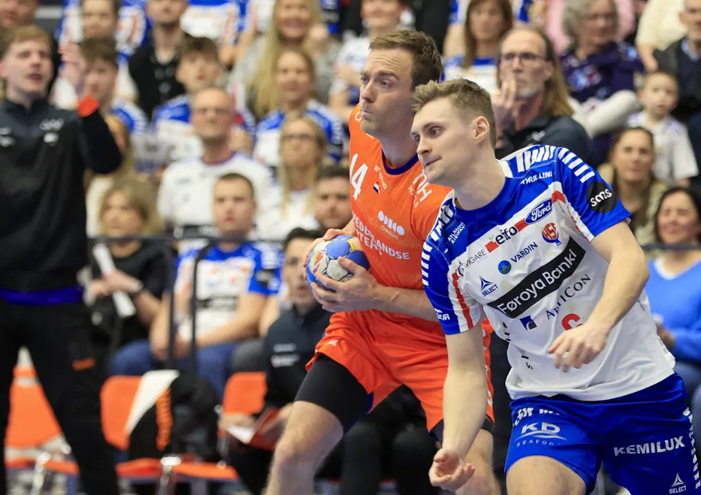 Summary: Croatia, Hungary, Iceland, Slovenia secure third wins; Faroes draw with Dutch