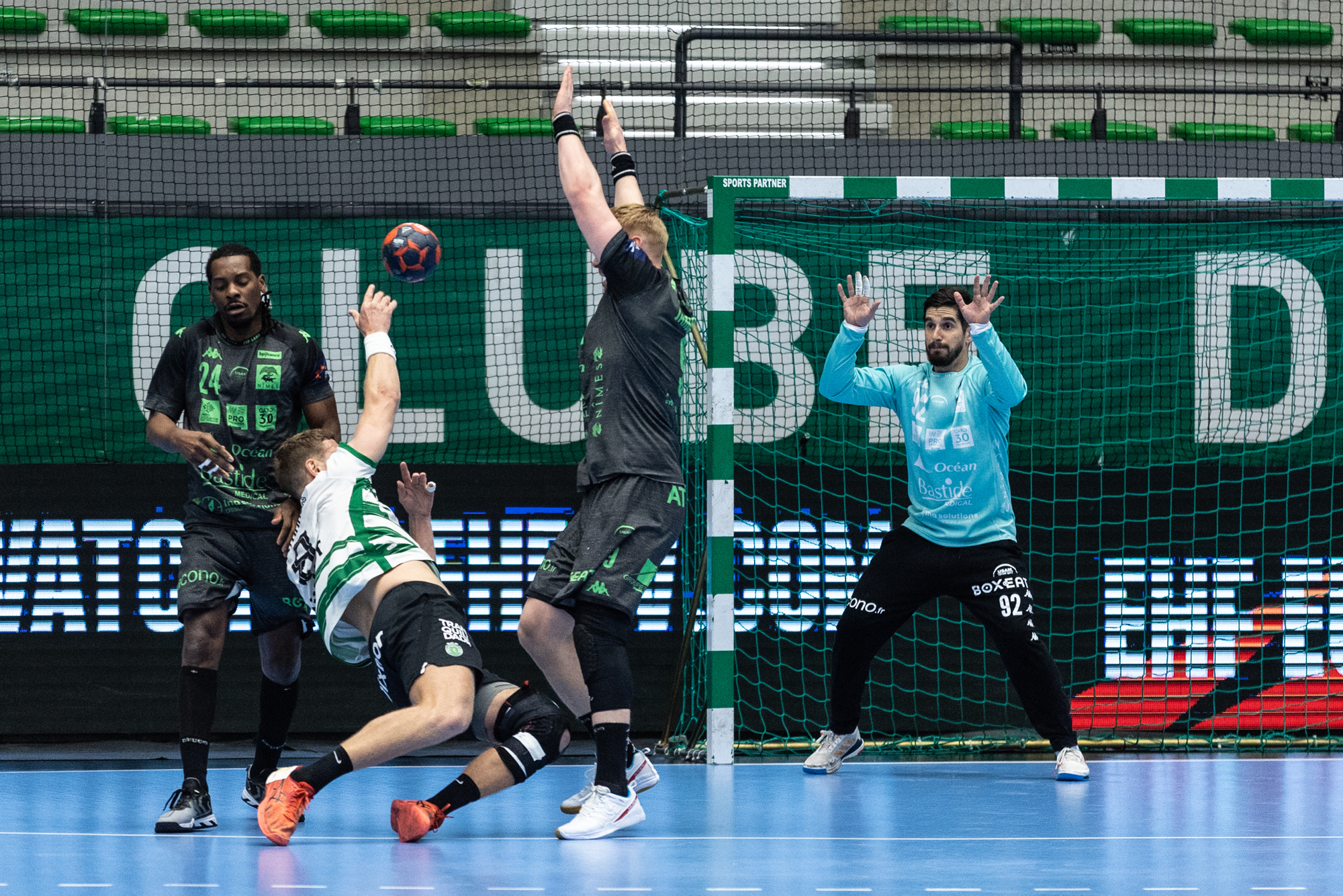 Hero Kiko Costa comes through in thrilling match