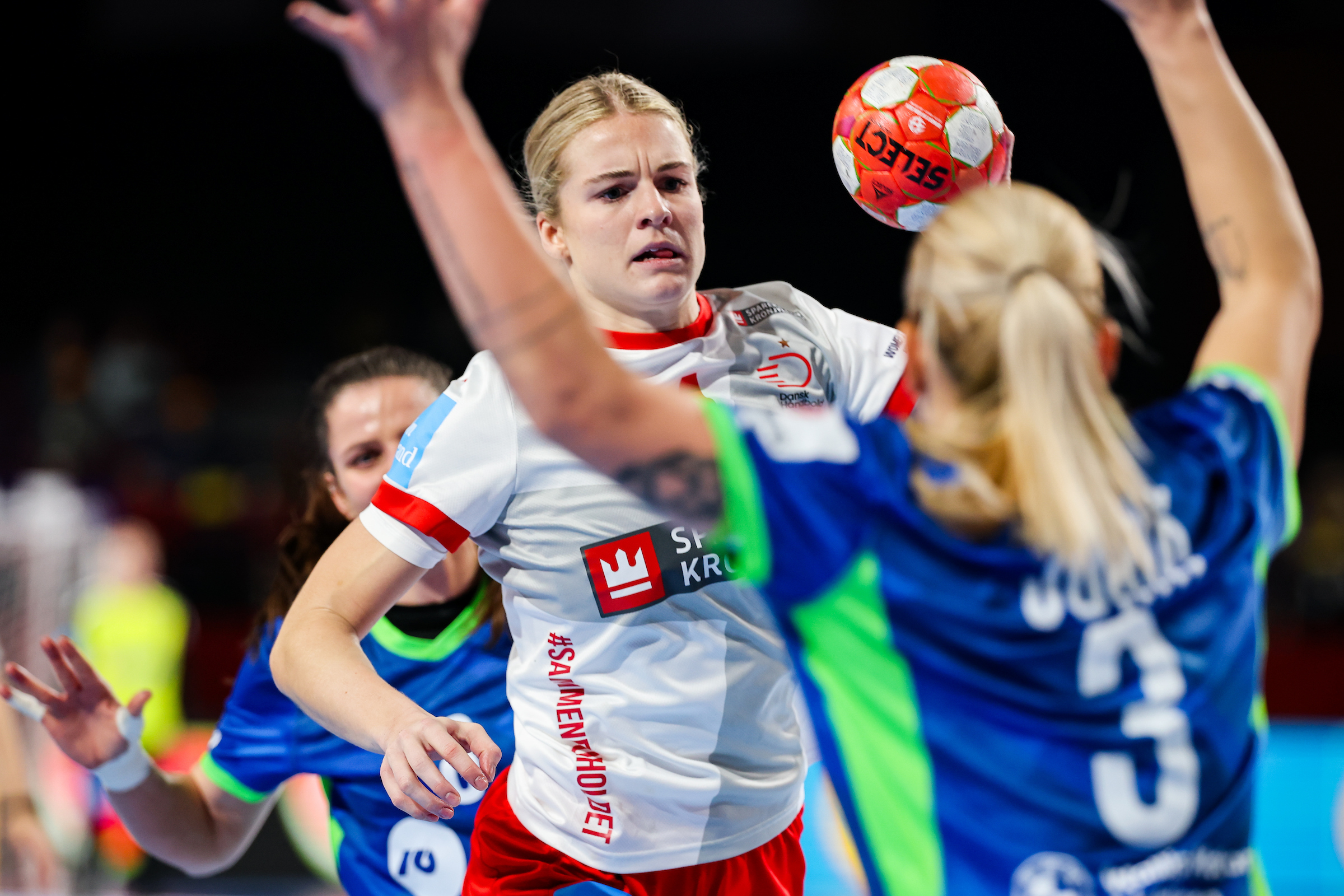 Denmark earn hard-fought win against Slovenia