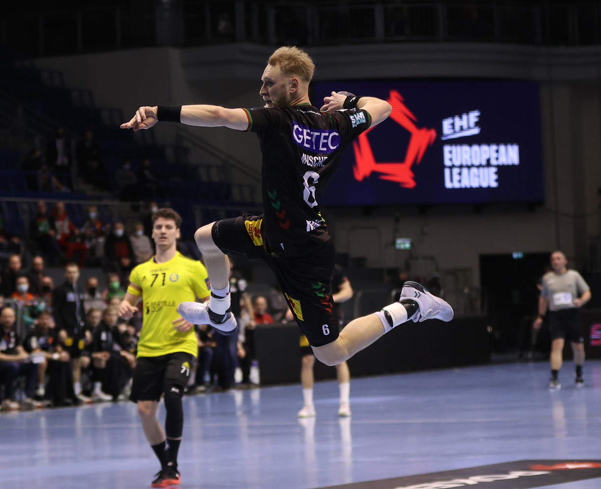 Magdeburg take easy win in top clash with Sävehof