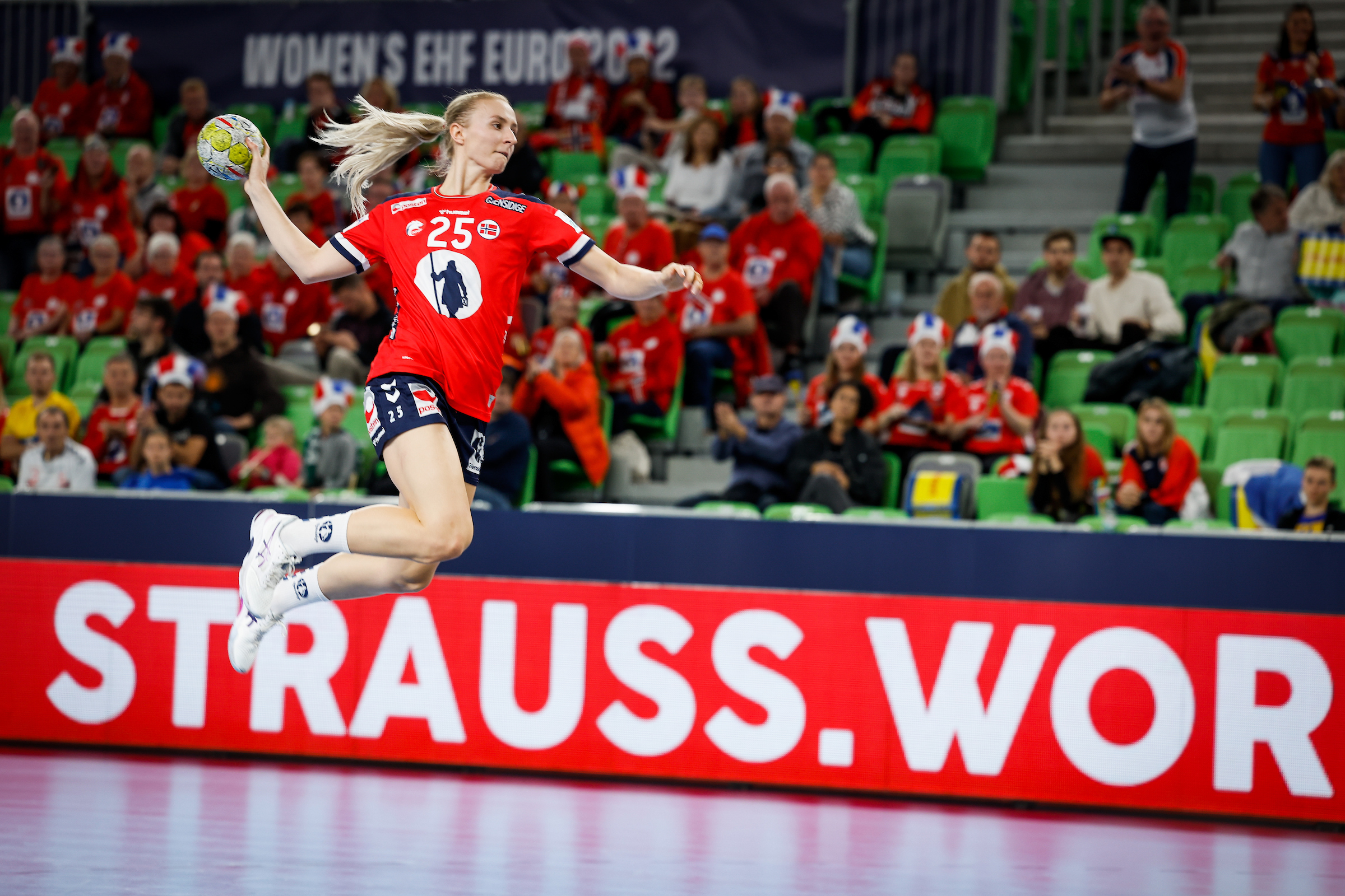 Norway on brink of 13th EHF EURO semi-final ticket