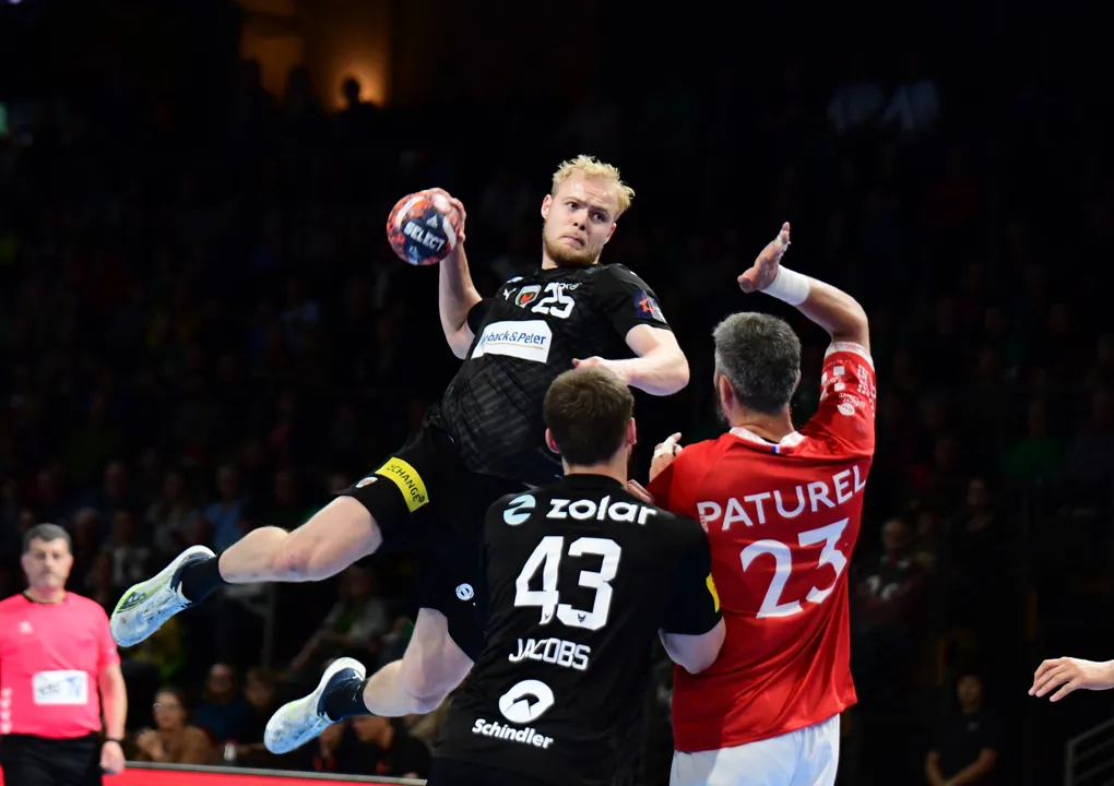 Füchse meet Dinamo as group matches reach halfway mark