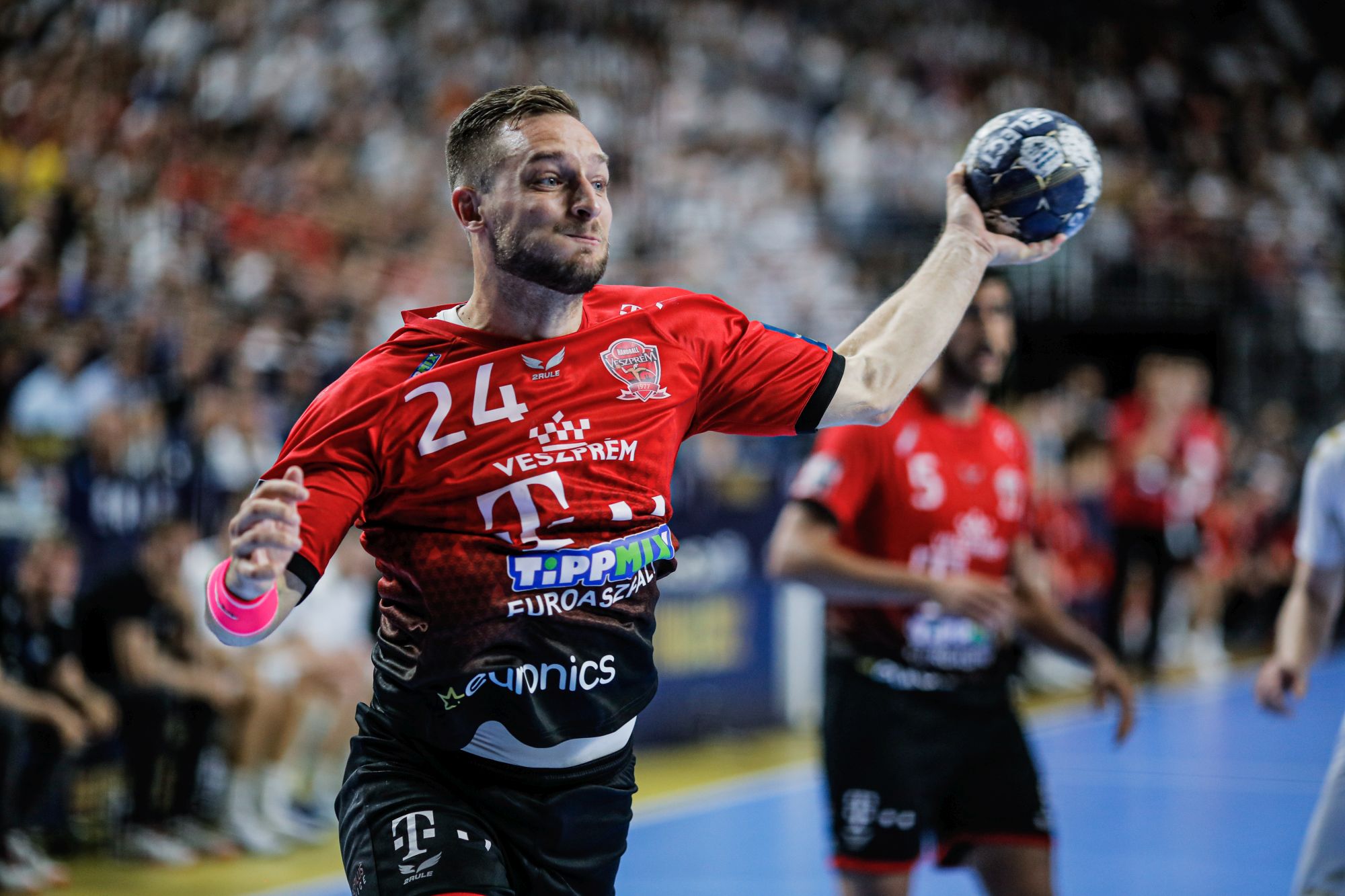 Veszprém are eyeing top spot