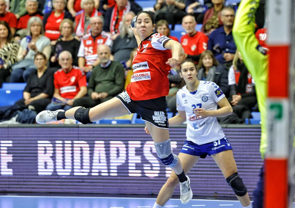 Strong first-half finish lifts Esbjerg past Buducnost